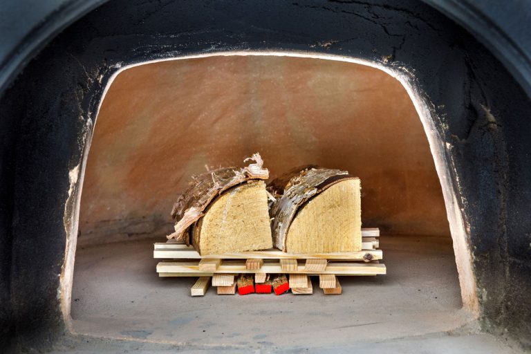 How to prepare and cure your outdoor pizza oven Fuego