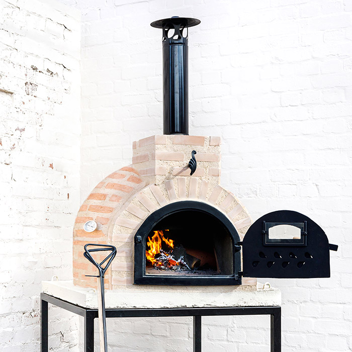 Fuego Brick 65 Clay domed small outdoor brick pizza oven