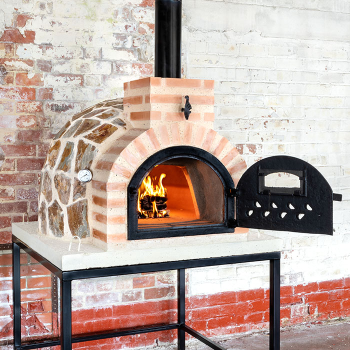 Fuego Stone 80 Bespoke semipro mediumsized garden pizza oven