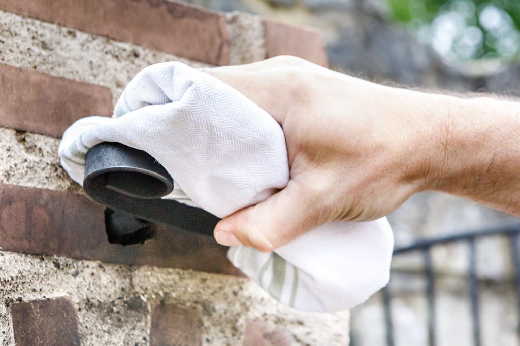 How to prepare and cure your outdoor pizza oven Fuego