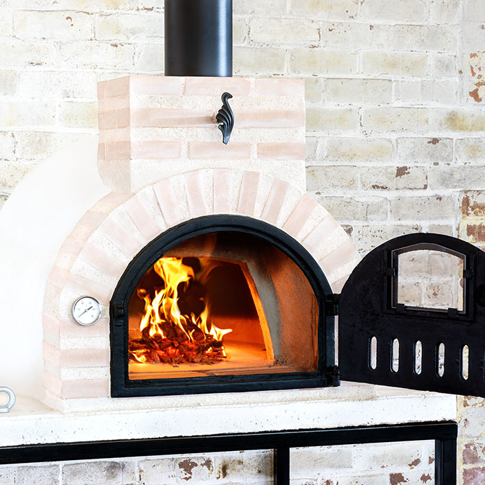 https://www.fuegowoodfiredovens.com/wp-content/uploads/2022/11/fuego-clasico-white-wood-fired-oven-4.jpg