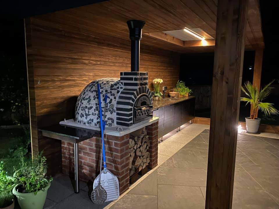 mosiac-wood-fired-oven-outdoor
