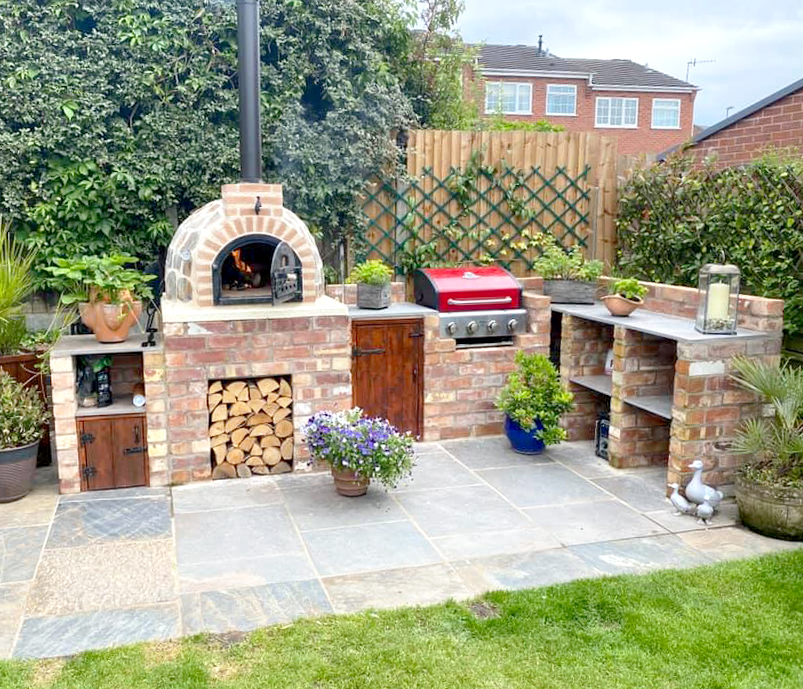 wood-fired-oven-outdoor-kitchen